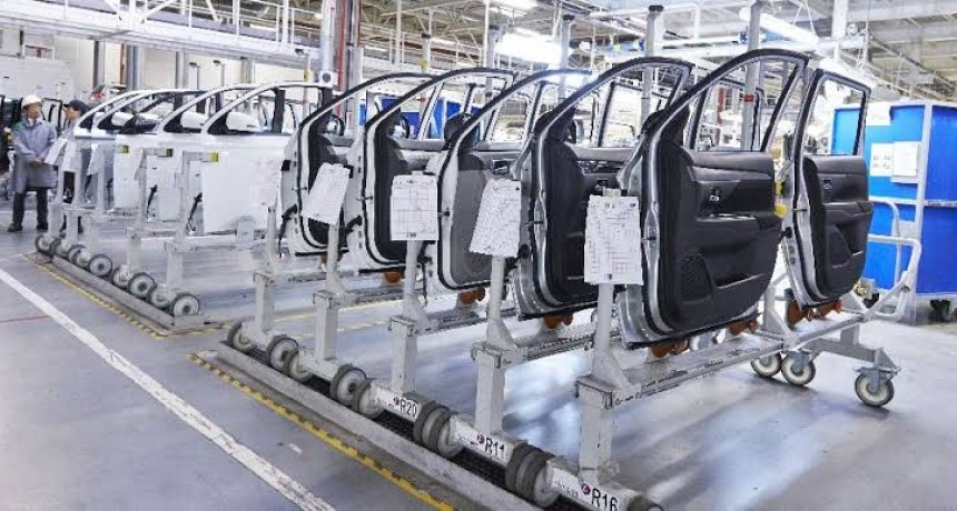 La crisis autopartista suma dos cierres y golpea a proveedores de la industria nacional