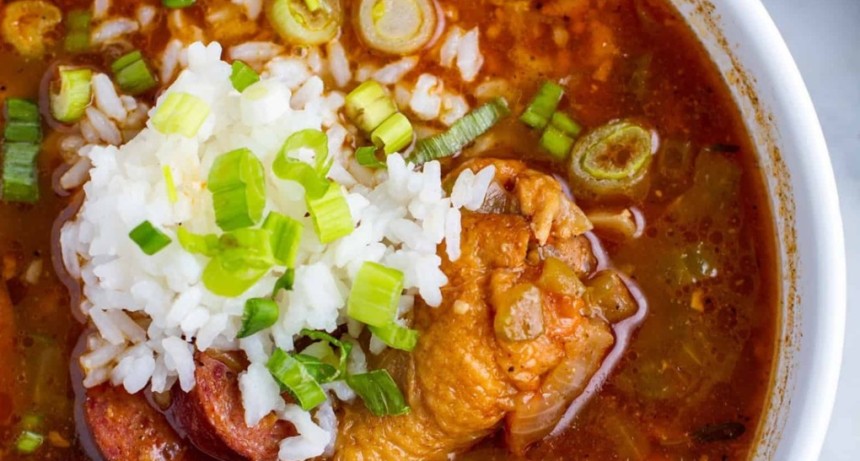 Gumbo: la sopa-guiso de Luisiana que mezcla historia, especias y sabor profundo