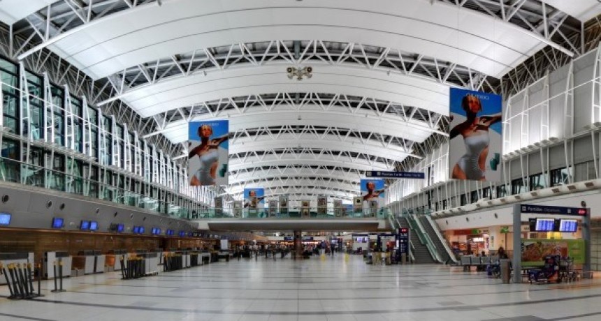 Manzur, Guerrera y Lammens fiscalizaron las obras del Aeropuerto de Ezeiza que permitirán aumentar la capacidad operativa y brindar mayor seguridad aérea