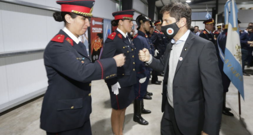 Axel Kicillof participó de la inauguración del primer centro de entrenamiento de bomberos voluntarios
