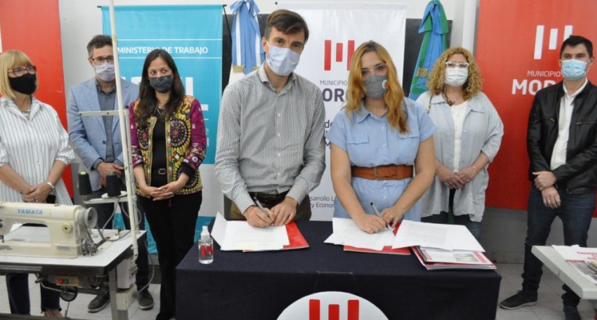 Lucas Ghi y Mara Ruiz Malec firmaron un convenio para reactivar los Centros de Formación Laboral en Morón