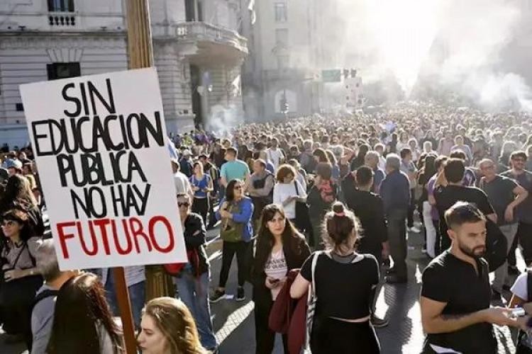 Nueva Marcha Federal Universitaria contra el ajuste y el veto a la ley de financiamiento