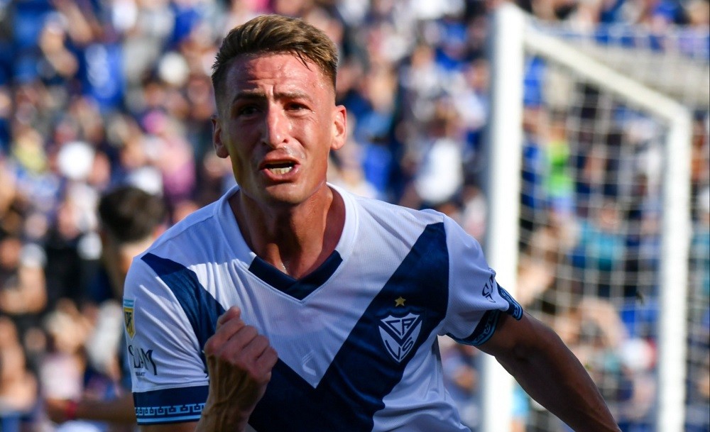 Vélez venció 1-0 a Racing y se mantiene como líder de la Liga Profesional