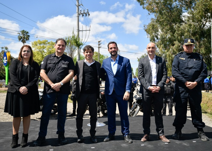 Kicillof inauguró nueva base del Grupo de Prevención Motorizado en Escobar: “Es parte de una política de descentralización y profesionalización de la policía”