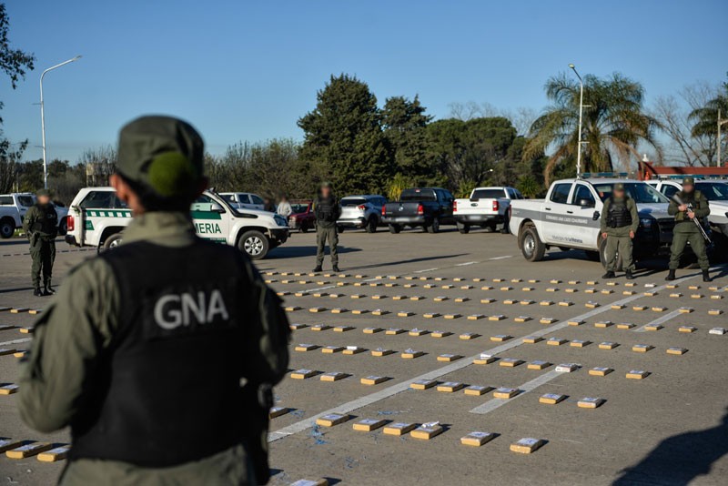 Golpe al narco: Gendarmería secuestró casi media tonelada de cocaína escondida en bananas
