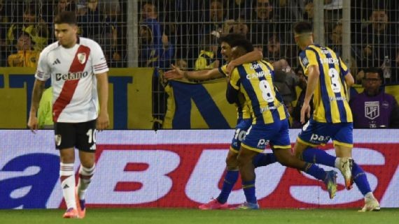 Con polémica y un Di María brillante, Rosario Central le ganó a River y se consolidó en la cima de la Tabla