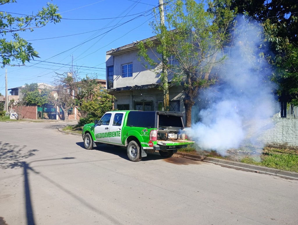 Esteban Echeverría refuerza los operativos de fumigación para prevenir el dengue