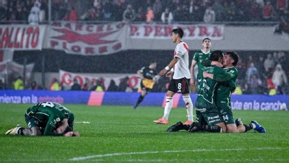 River sufrió otro golpe en el Monumental: cayó 1-0 ante Sarmiento por un error de Armani y profundiza su crisis