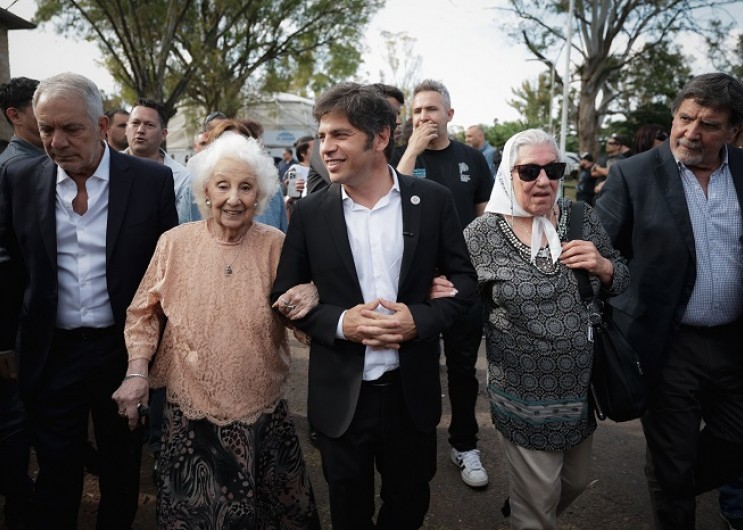 Kicillof cerró la 5° edición de Futuro Memoria junto a más de 15 mil jóvenes bonaerenses