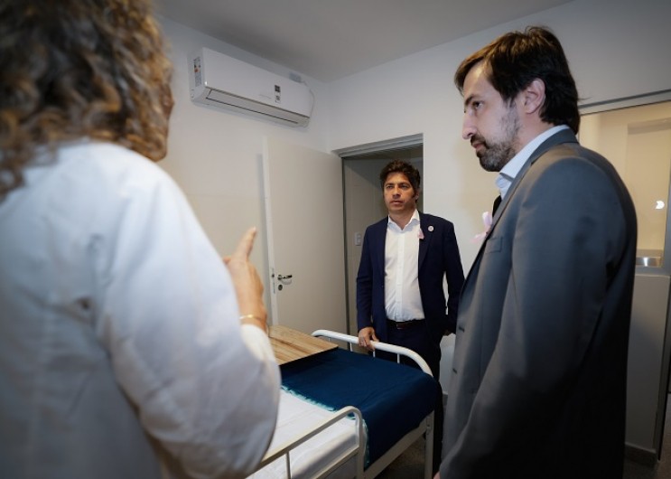 Kicillof inauguró nuevas instalaciones en el Hospital Larraín de Berisso y apuntó contra el ajuste nacional