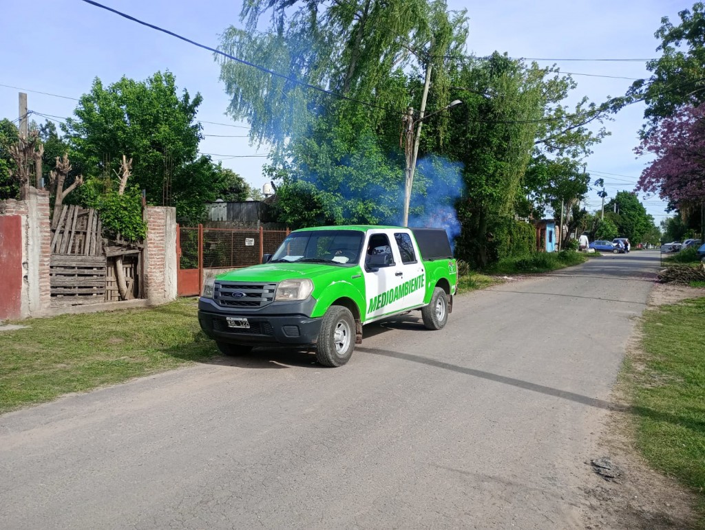 Esteban Echeverría refuerza los operativos de fumigación para prevenir el dengue