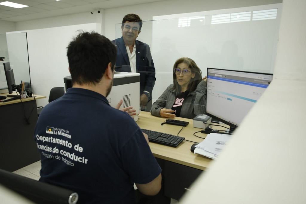 Fernando Espinoza: “En La Matanza se puede sacar la licencia de conducir en menos de una hora y media”   