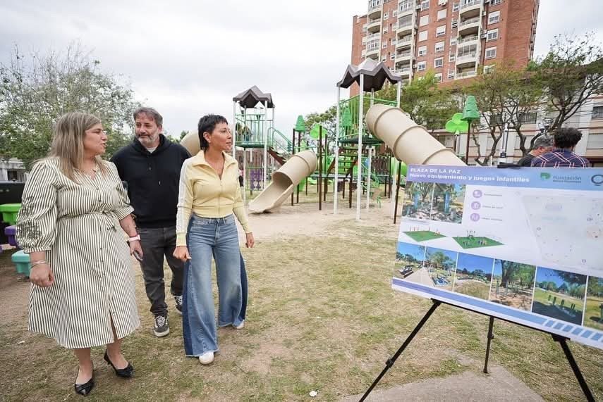 Mayra Mendoza supervisó la renovación de la Plaza de la Paz en Bernal junto a la Fundación Banco Provincia