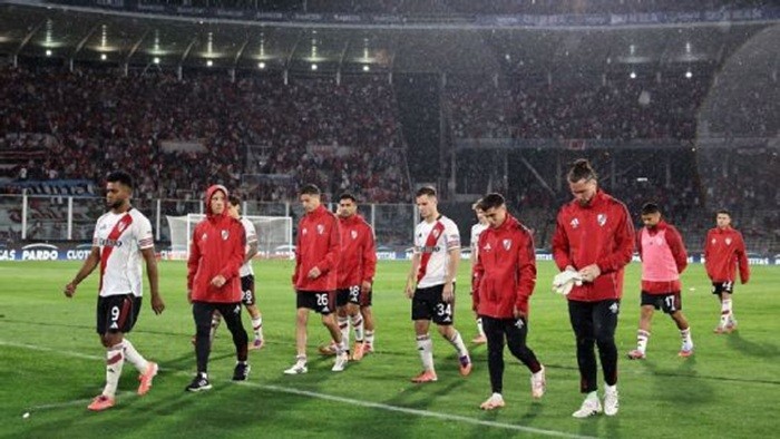 De mal en peor: River cayó por penales ante Independiente Rivadavia y se despidió en semifinales de la Copa Argentina