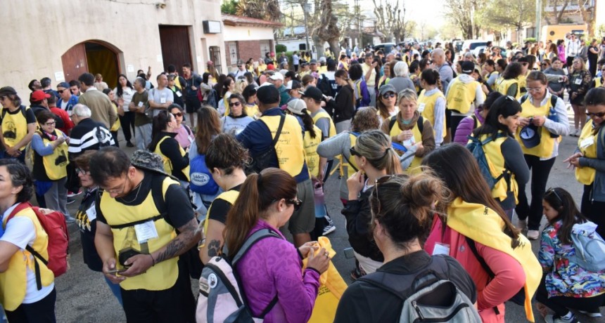 Fe y comunidad: Mar del Sud celebró su primera peregrinación en honor a Santa Teresita