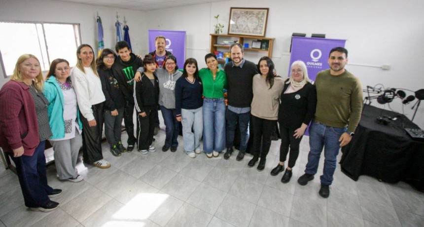 Mayra Mendoza recorrió obras en escuelas de Bernal Oeste y destacó el nuevo equipamiento adquirido con “Quilmes Coopera”