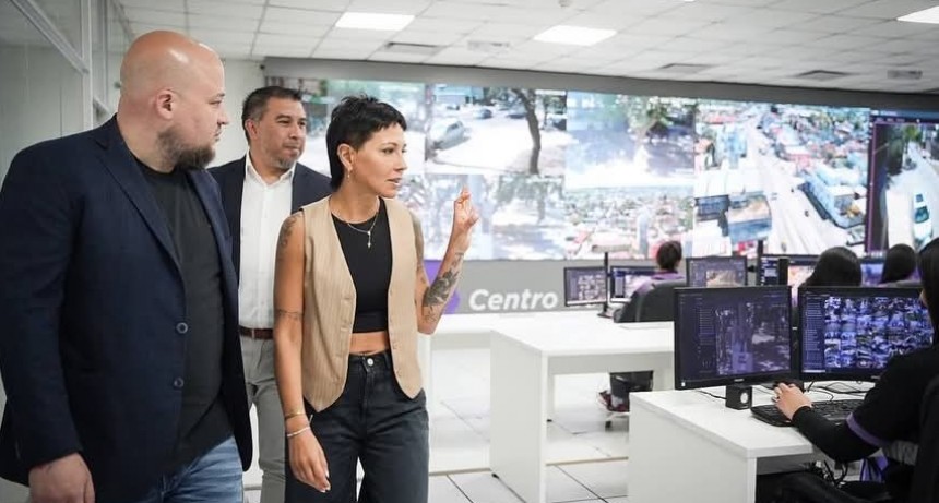 Mayra Mendoza supervisó un operativo de seguridad y recorrió el Centro de Emergencias Quilmes