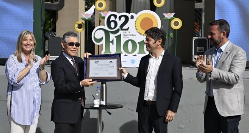 Kicillof recorrió la Fiesta Nacional de la Flor y apuntó contra “los amantes de la motosierra”