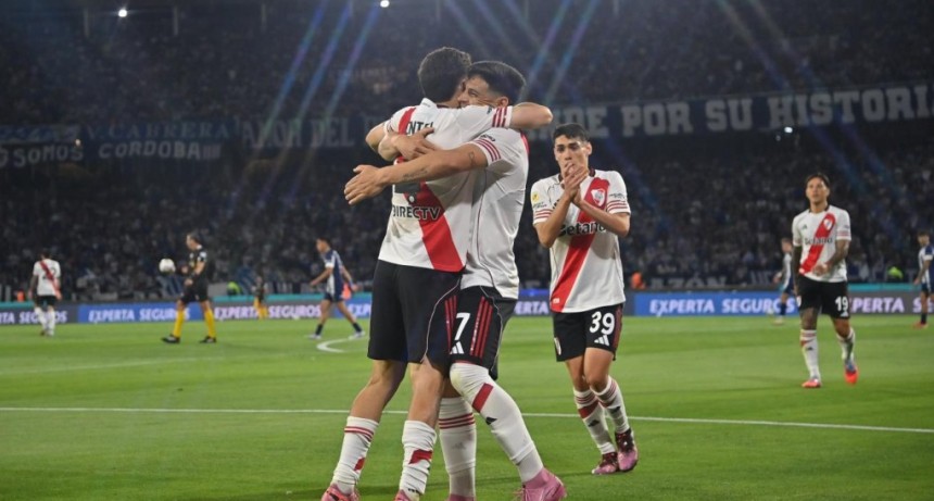 River volvió a ganar: le ganó 2-0 a Talleres en Córdoba y cortó su racha negativa