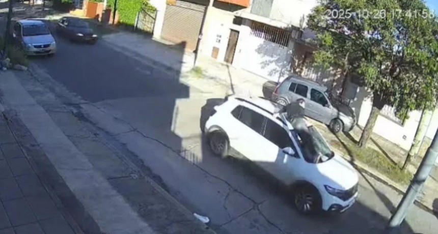 Piden suspender la licencia de la conductora que arrastró a un joven en Hurlingham