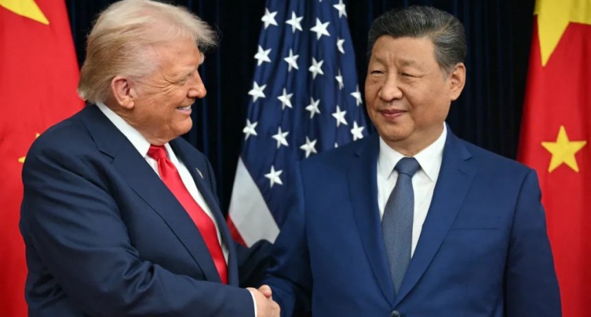 Trump y Xi sellaron una tregua comercial en Corea del Sur: Estados Unidos reducirá aranceles y China suspenderá restricciones
