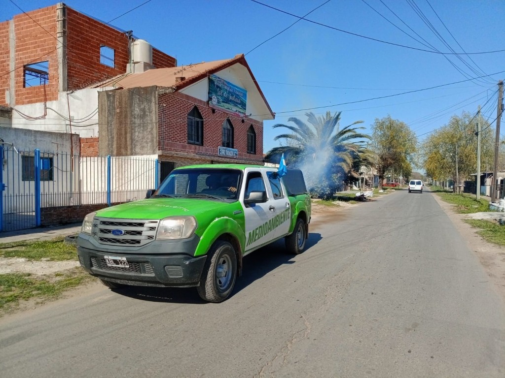 Refuerzan la fumigaci&oacute;n contra el dengue en distintos barrios de Esteban Echeverr&iacute;a