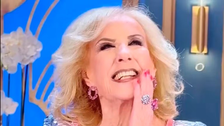 Mirtha Legrand contin&uacute;a internada y evoluciona favorablemente, &iquest;Qu&eacute; dice el &uacute;ltimo parte m&eacute;dico?