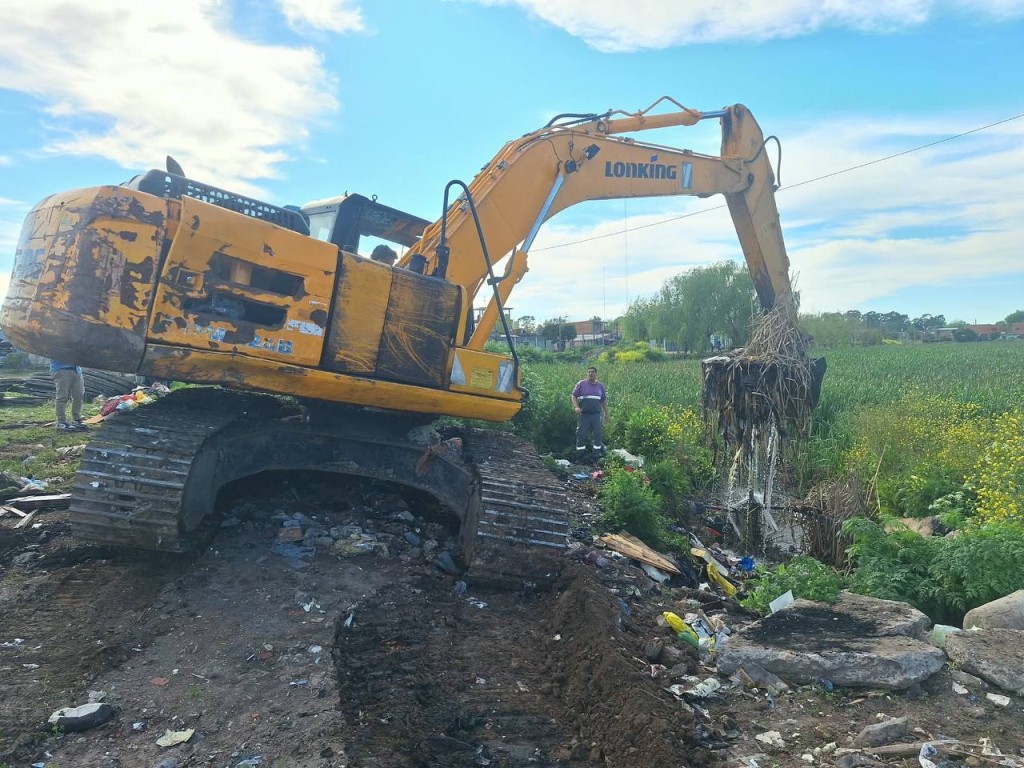 Quilmes reforz&oacute; la limpieza de arroyos y canales ante el alerta amarilla por tormentas