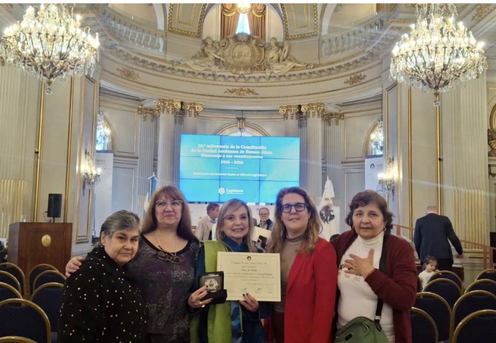 A 30 a&ntilde;os de la Constituci&oacute;n porte&ntilde;a, Liderar Mujer pide m&aacute;s poder, presupuesto y participaci&oacute;n para las comunas.