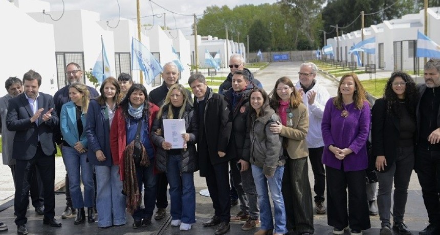 Kicillof: &ldquo;Estamos demostrando que hay otra manera de gobernar: con trabajo, esfuerzo y coraz&oacute;n&rdquo;