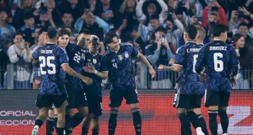 Argentina gole&oacute; 7-0 a Burkina Faso en el Monumental y llega entonada a la despedida de Messi