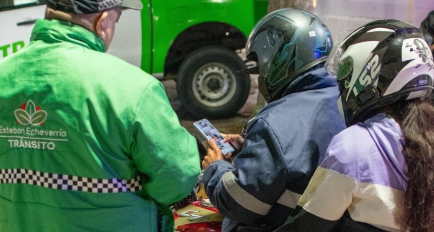 Monte Grande: realizaron controles de seguridad y tr&aacute;nsito en los alrededores de dos plazas