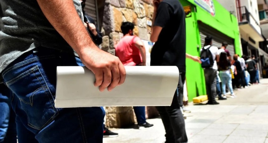 Desde que asumi&oacute; Milei se perdieron m&aacute;s de 370 mil empleos registrados