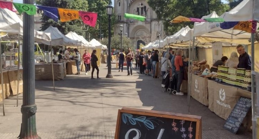 Sabe la Tierra recorre plazas y paseos porte&ntilde;os esta semana: d&iacute;as, horarios y productos