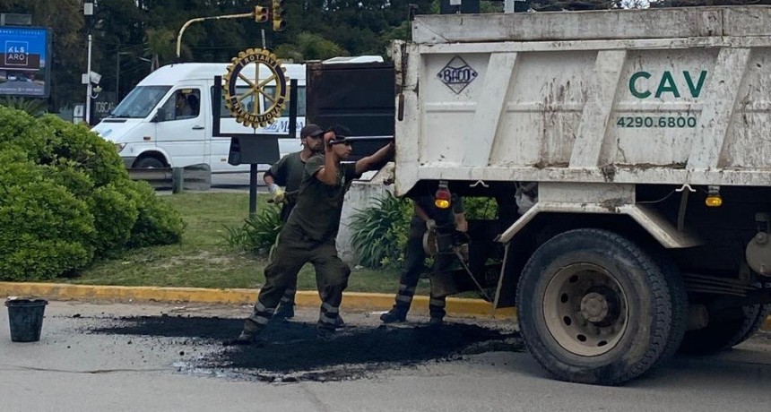Realizaron nuevos trabajos de bacheo sobre la Ruta 58 en Canning