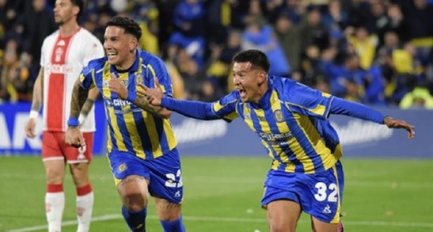 Rosario Central golpe&oacute; a Hurac&aacute;n con Di Mar&iacute;a como figura y qued&oacute; firme en la pelea por la cima