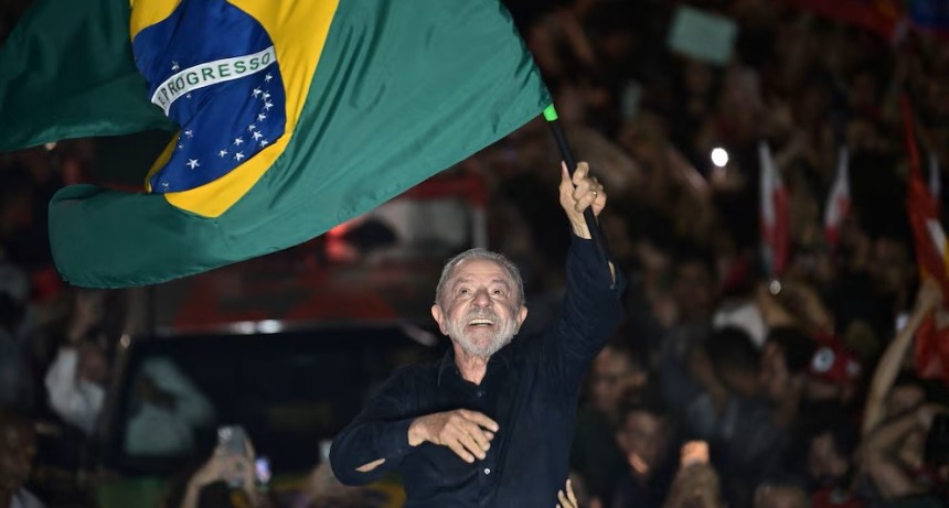 Lula hizo historia en Brasil: derrot&oacute; a Fl&aacute;vio Bolsonaro y renueva su compromiso con los derechos sociales