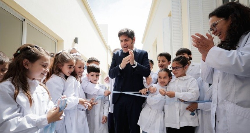 Kicillof inaugur&oacute; una escuela renovada en General Villegas y anunci&oacute; nuevas obras educativas