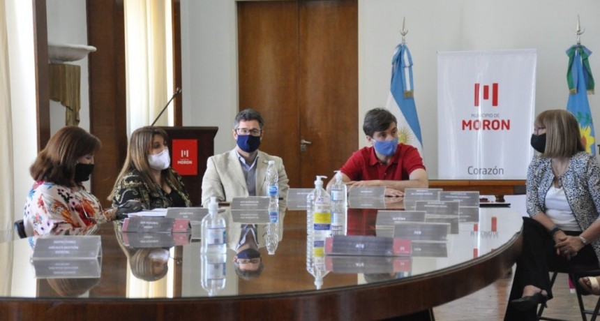 Lucas Ghi convocó a representantes docentes y auxiliares para coordinar actividades socieducativas