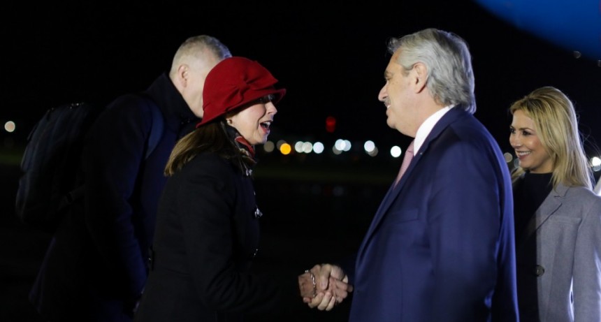 El Presidente arribó a Glasgow, Escocia, donde hoy iniciará su participación en la Cumbre COP26