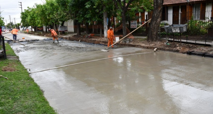 Continúan las obras de renovación de calles y espacios públicos en todos los barrios de Morón