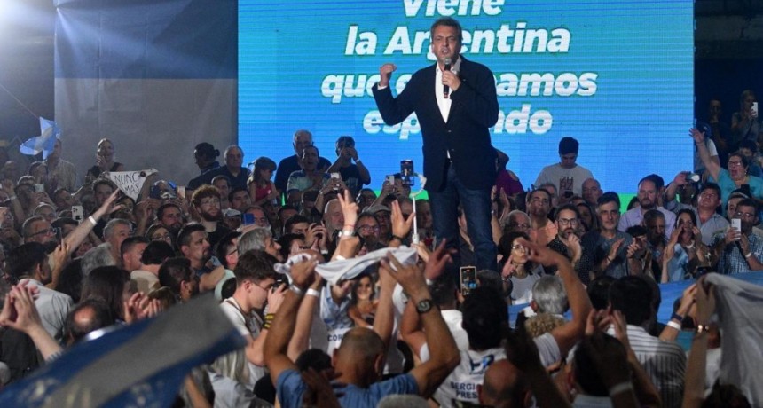 Sergio Massa: "Tenemos la enorme responsabilidad de dar vuelta la página y llamar a la unidad nacional"