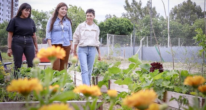 Mayra Mendoza y Daniela Vilar, presentaron el programa “Bonaerenses por el Ambiente”