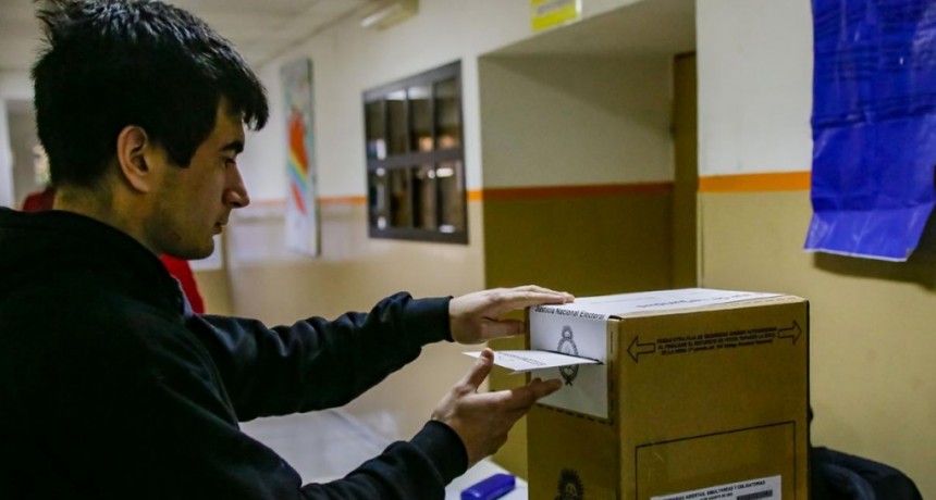 Se define presidente entre dos proyectos de país antagónicos