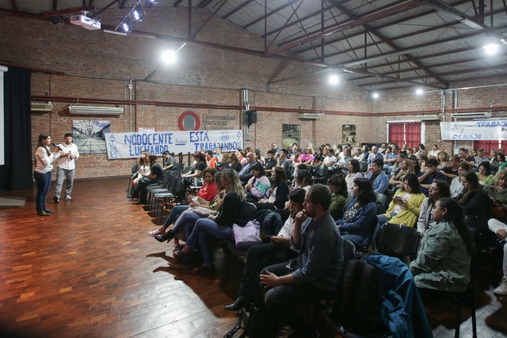 Quilmes finalizó la capacitación docente “No te ganes un problema” para prevenir la ludopatía en adolescentes