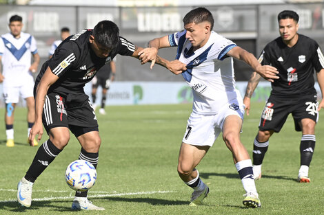 Con la participación de un streamer, Riestra y Vélez empataron 1-1 en un partidazo de la Liga Profesional