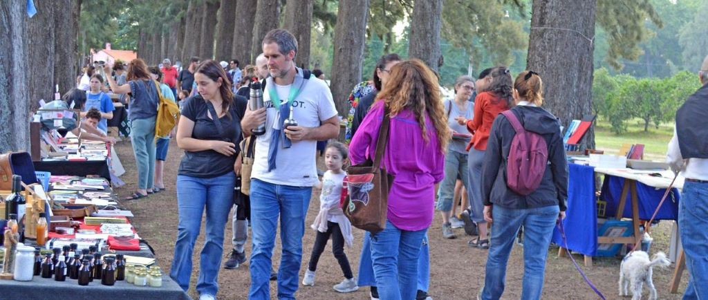 La Feria Farol ilumina el Pueblo del Millón de Árboles