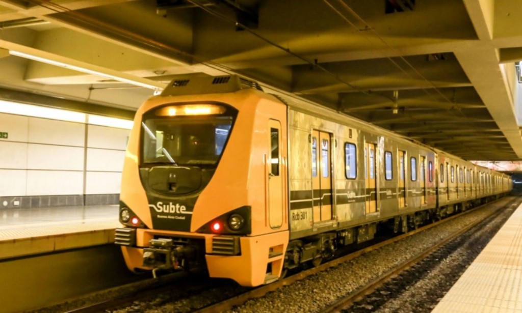 Cuarta muerte por asbesto en el subte porteño y denuncias de insalubridad en la Línea B