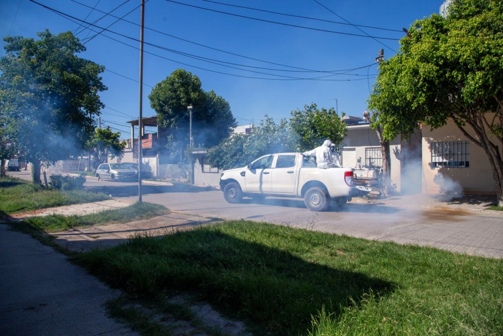 Quilmes intensifica los operativos de fumigación contra el dengue