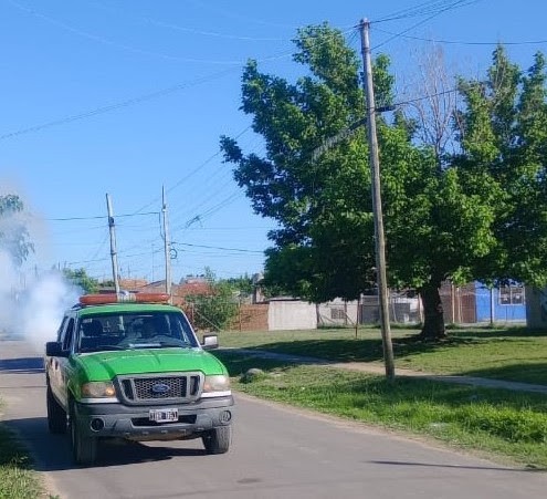 Esteban Echeverría refuerza la fumigación para prevenir el dengue en Canning